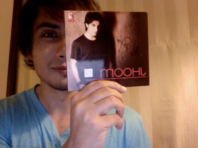 Ali Zafar Holding Jhoom Album Cover