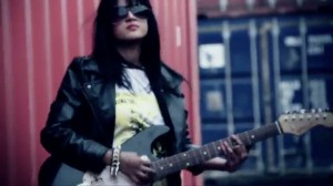 female guitarist Pakistan