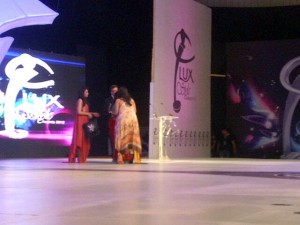 Sharmeen Obaid receiving Life Time Achivement Award at Lux Style Awards