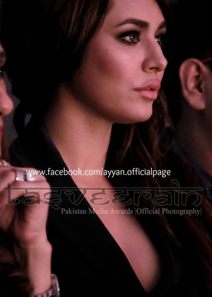 Ayyan Ali won Best Female Model award at 3rd Pakistan Media Awards (2012) - 1
