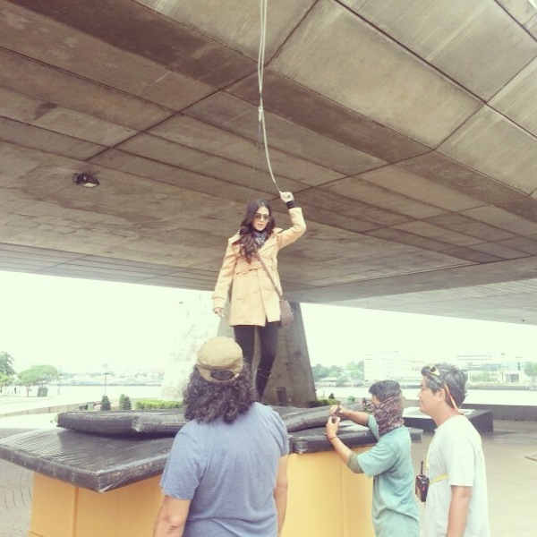 Humaima Malick on shoot of S4 commerical - 3