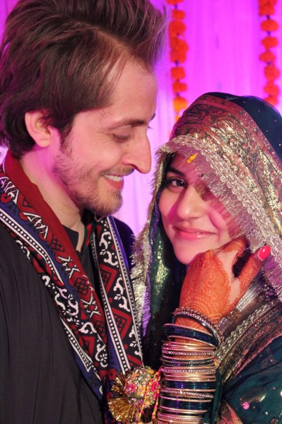 sanam baloch with husband farhatullah
