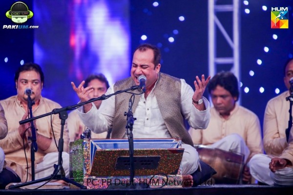 rahat-fateh-ali-khan-live-in-lahore-on-19th-september (14)