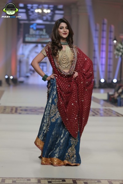 Sohai Ali Abro wearing Umsha